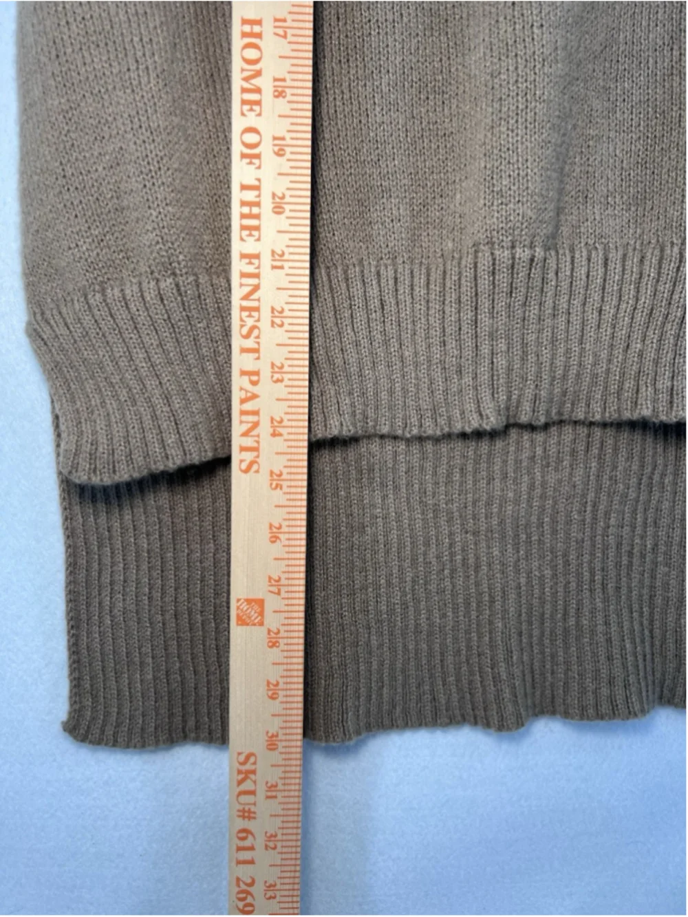 Sweater Vest V-neck Sleeveless Tan Beige Cable Knit High Low Hem No Tag Size